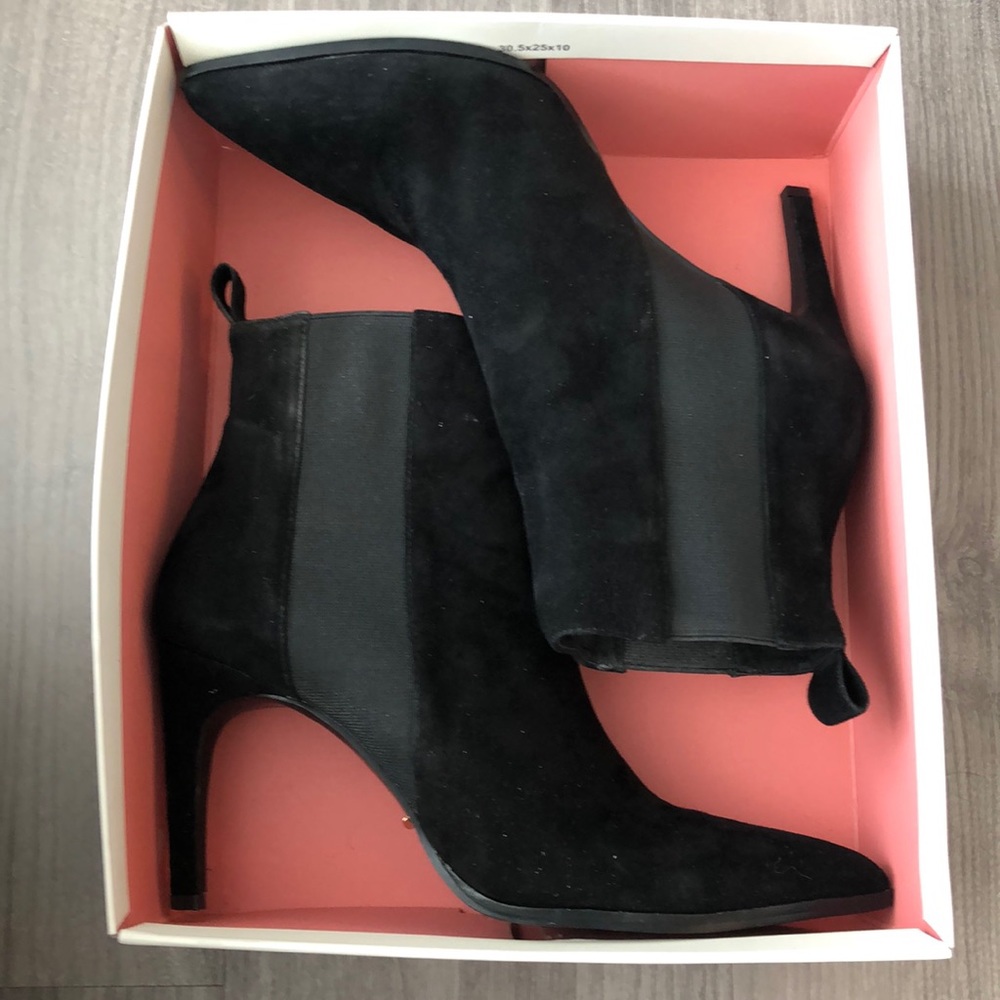 Black pointed toe booties - like new